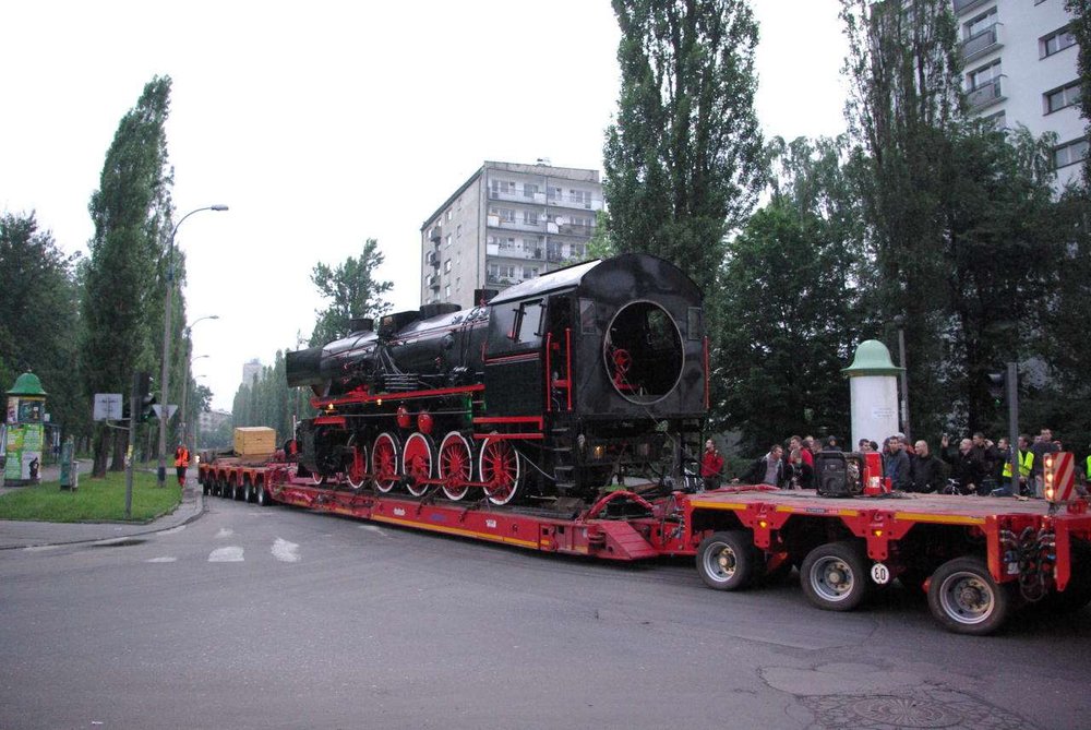 Znalezione obrazy dla zapytania: transport lokomotyw