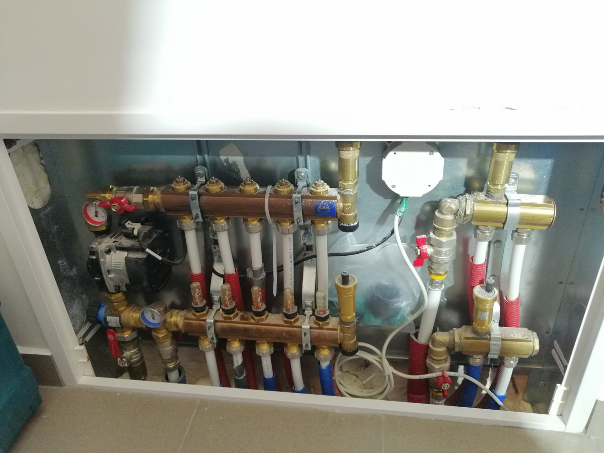 rozdzielacz na dole_6(1).jpg